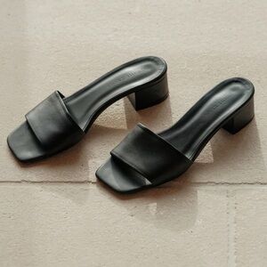 Jenni Kayne Miller Slide